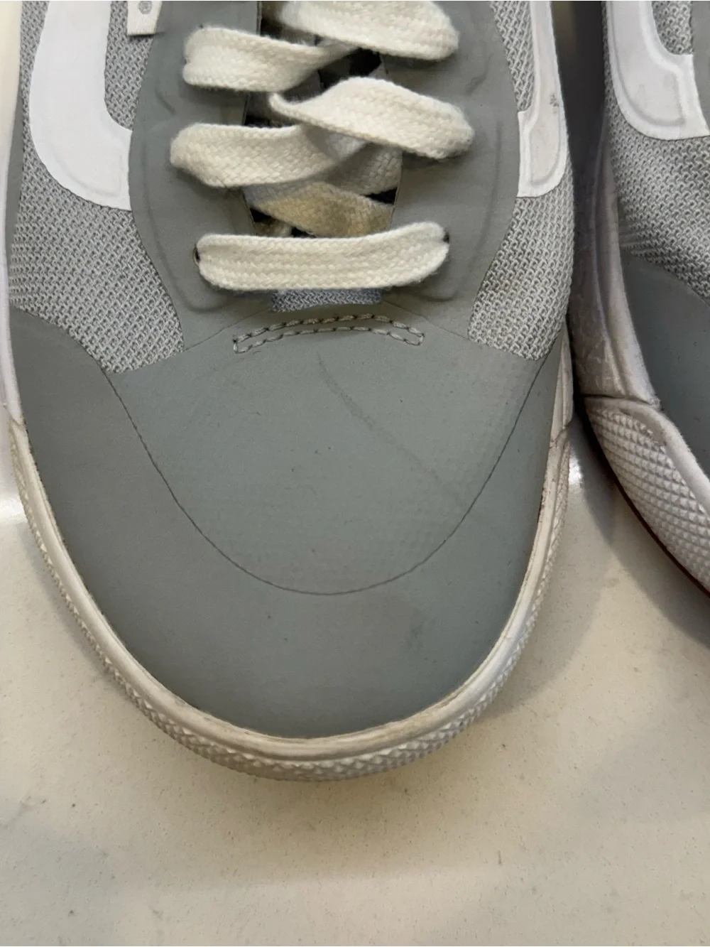 Vans UltraRange EXO Frost Gray True White Sneakers Women’s 8